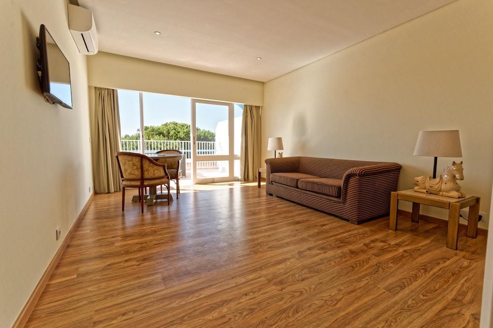 Carvoeiro Garden Hotel Bagian luar foto