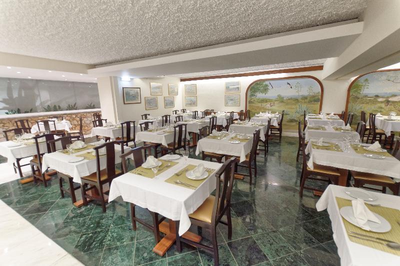 Carvoeiro Garden Hotel Bagian luar foto